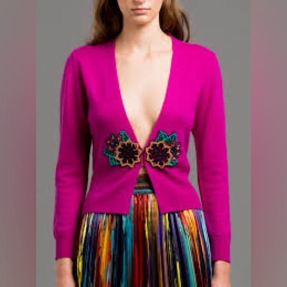Superbe 100 percent cashmere cardigan NWT retail $435 PRICE IS FIRM - Picture 1 of 8